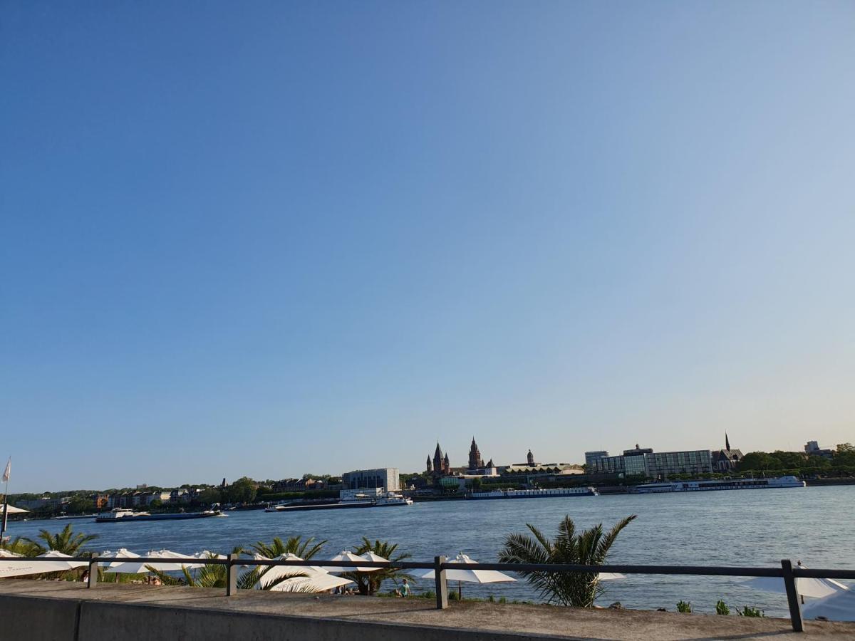 An Der Universitaetsklinik Mainz-sehr Zentral *